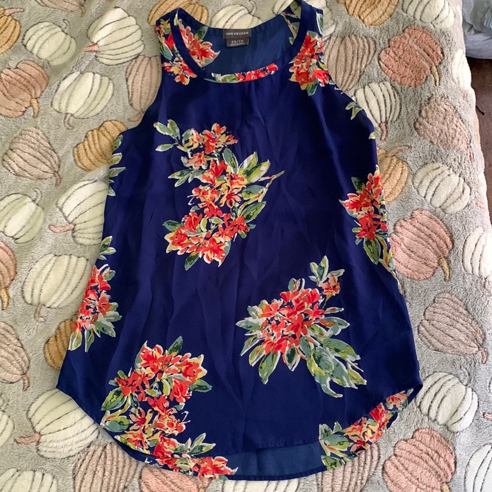 Van Heusen tank XS